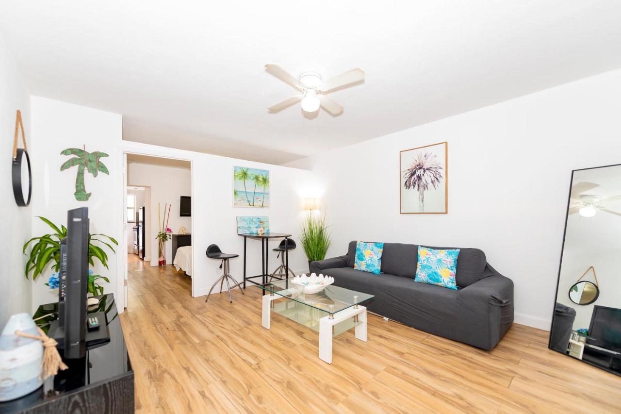 South Apartment *