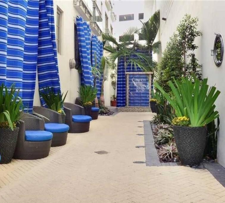 Suites At The On Ocean Drive 3*