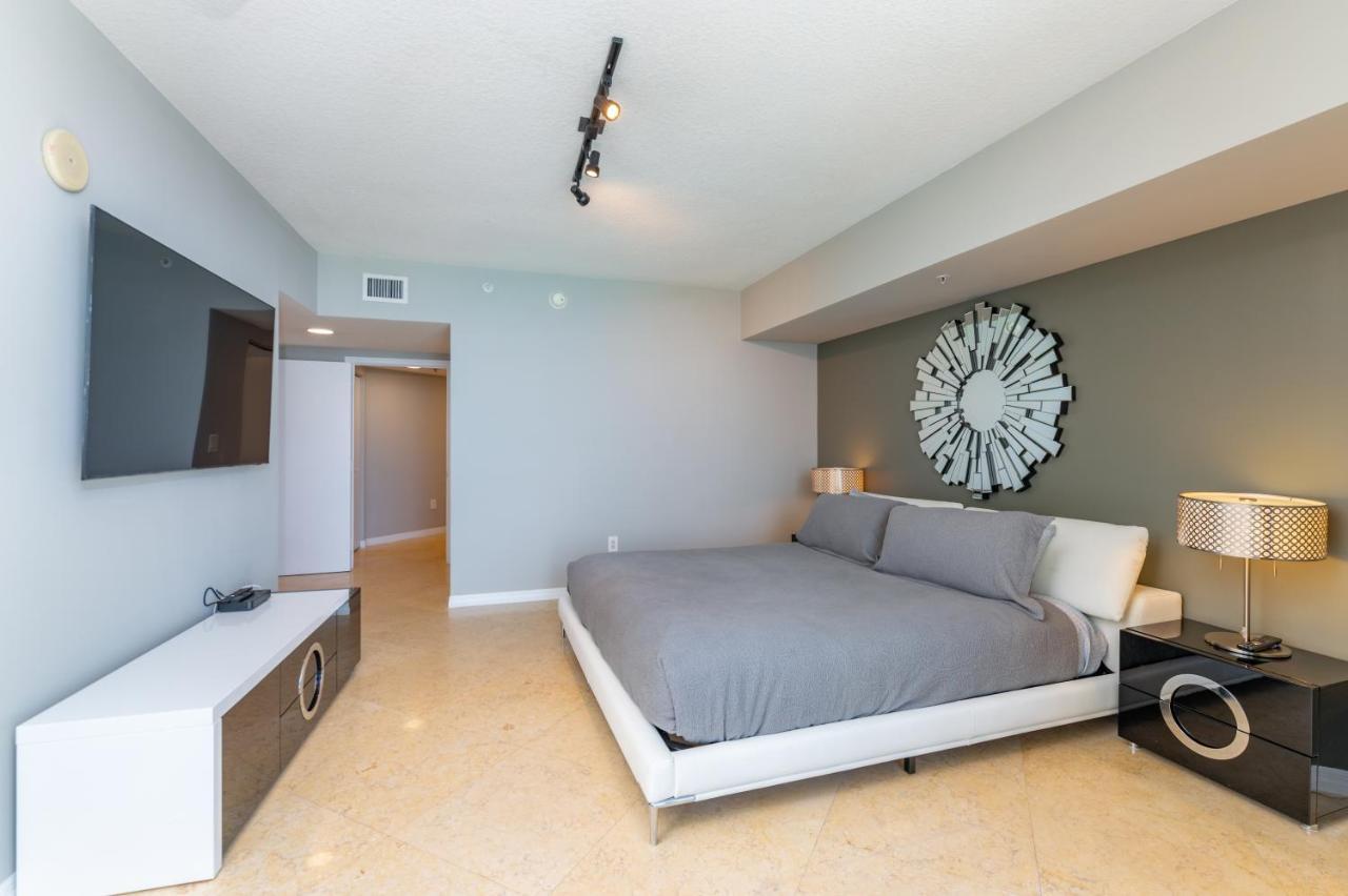 16699 Collins Ave Unit 2906 In La Perla Apartment