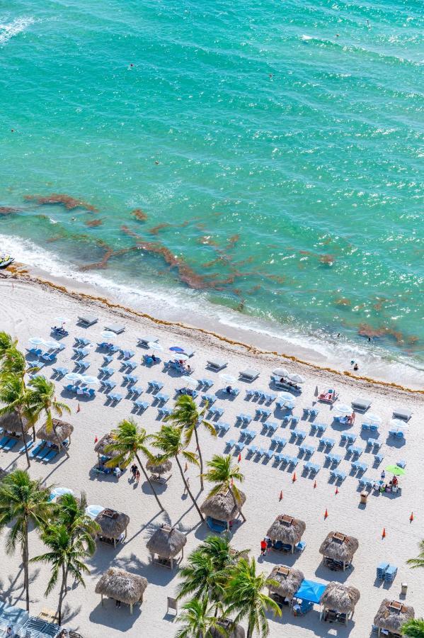 16699 Collins Ave Unit 2906 In La Perla Apartment *