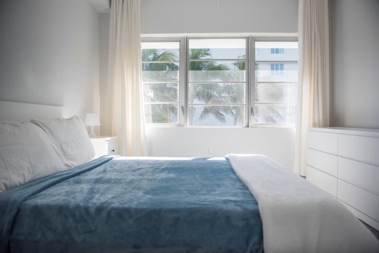 Majestic Stays On Ocean Drive *