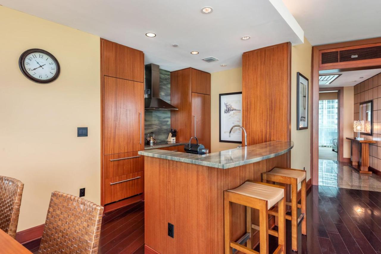 Beachfront At The Ritz-carlton -310n11