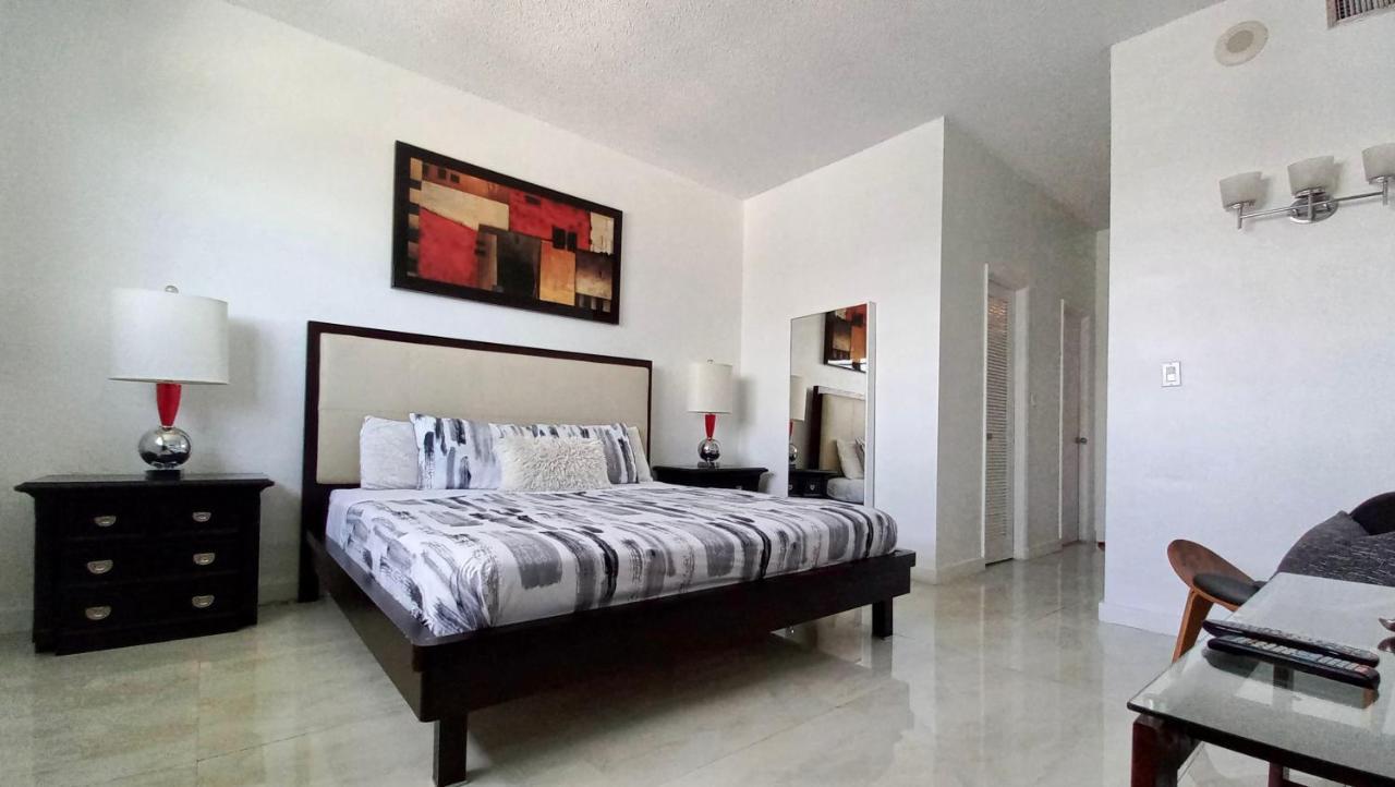 Penthouse Ocean Reserve Miami Beach