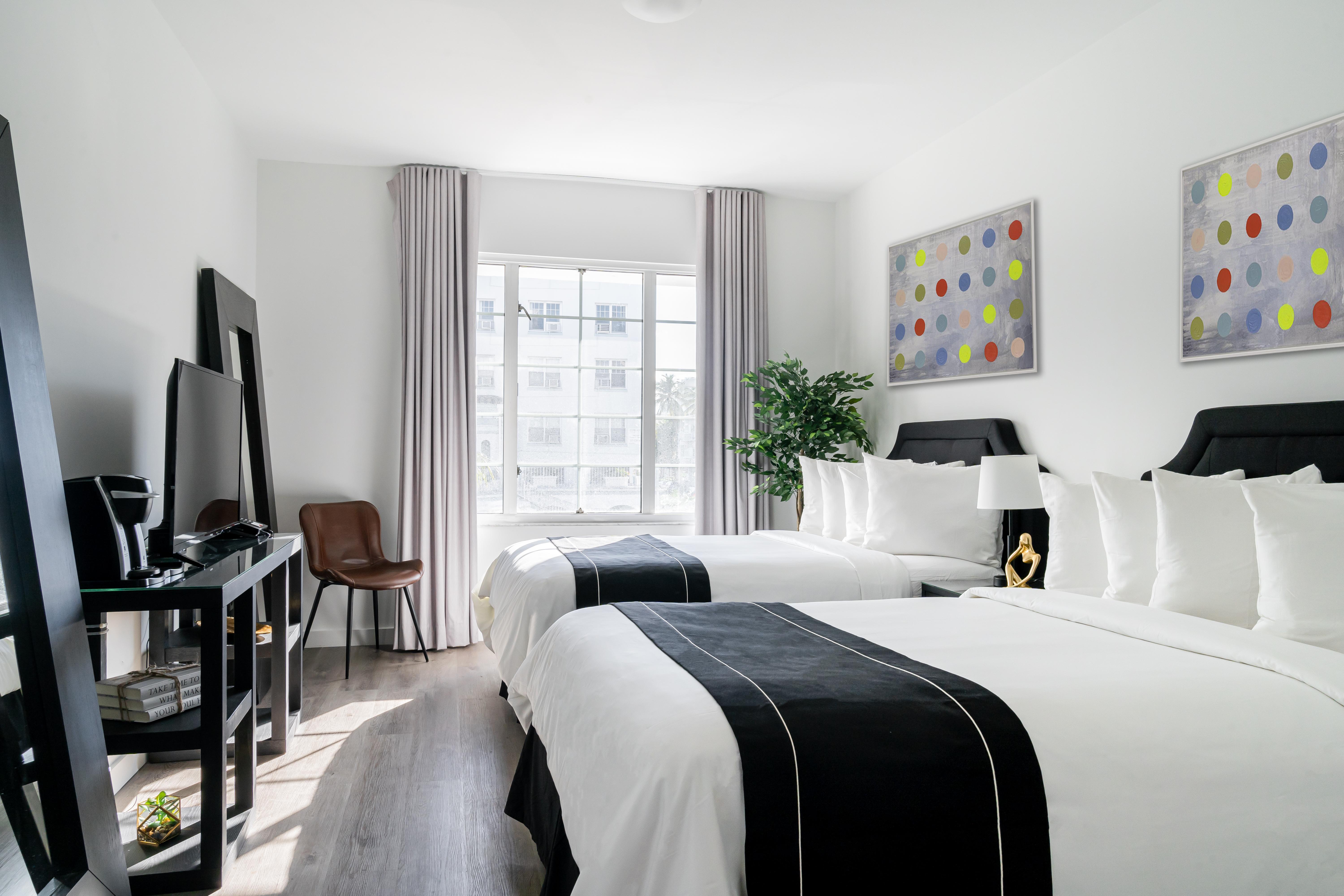 Essex House Miami Beach