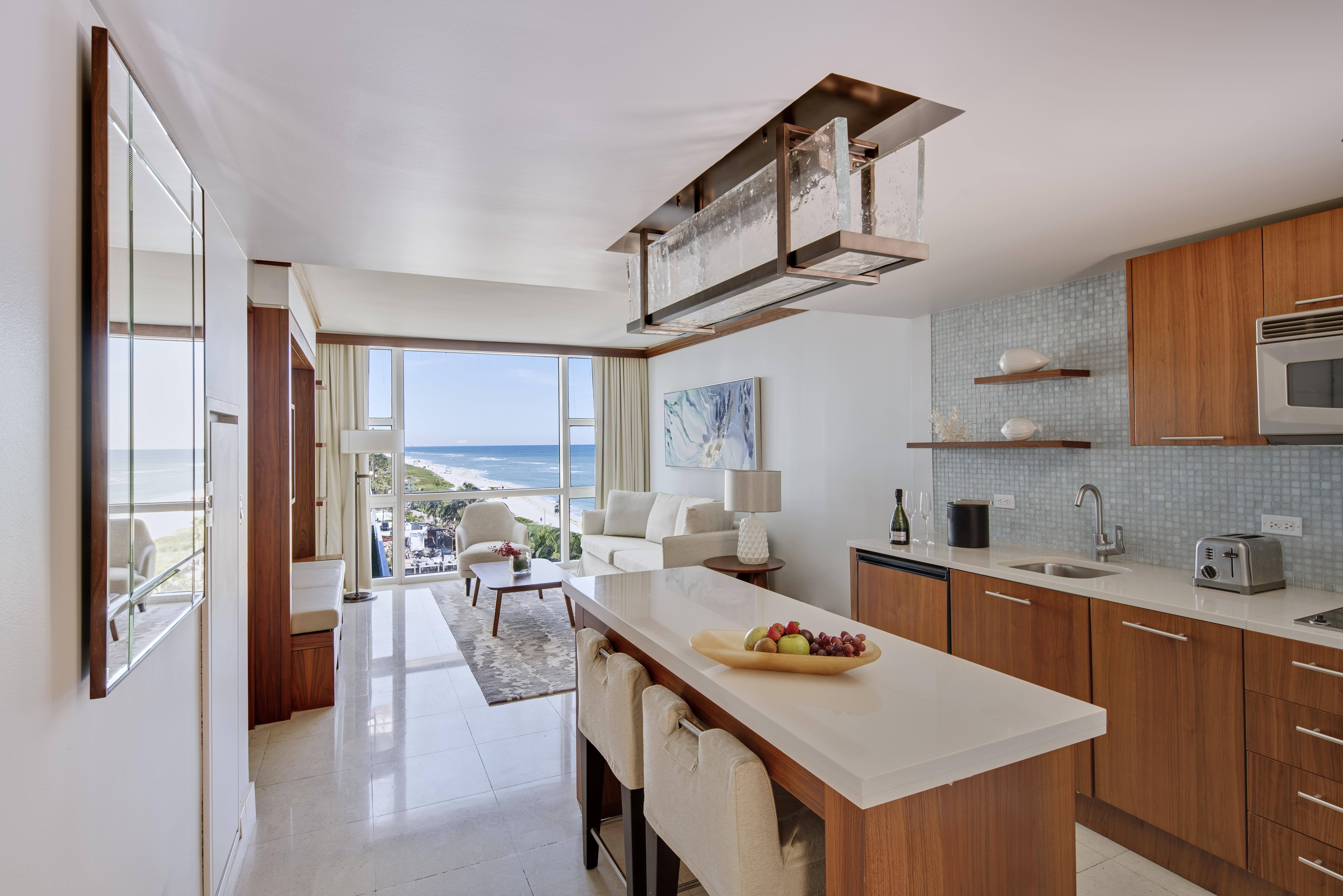 Hotel Carillon Miami Wellness 5*
