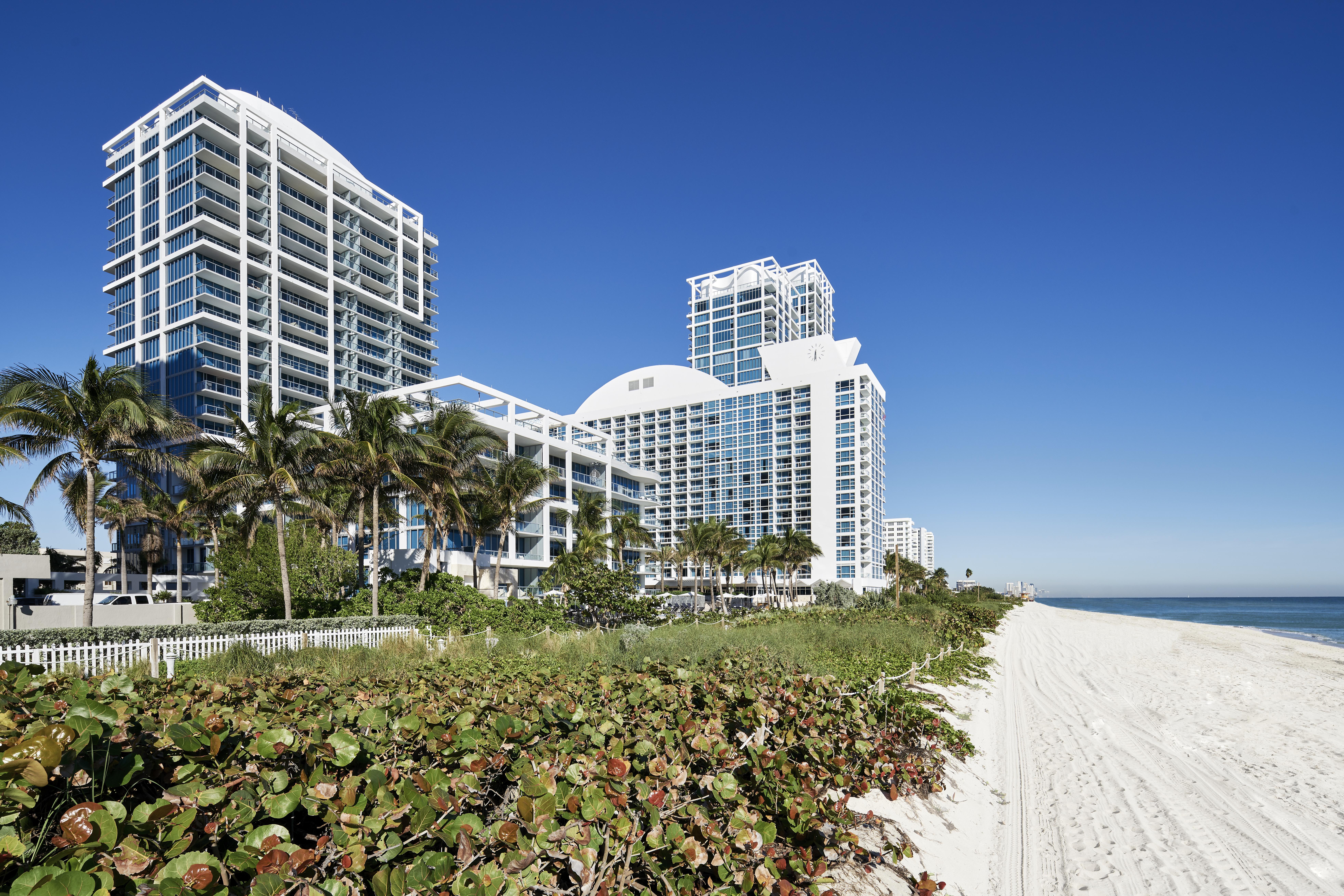 Hotel Carillon Miami Wellness 5*