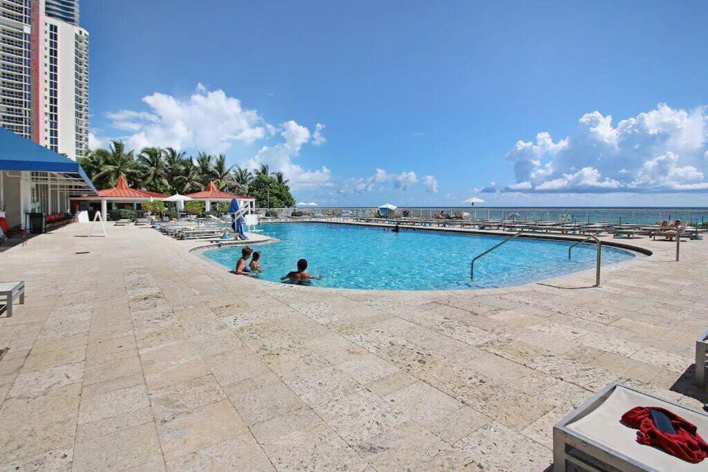 Pristine Beach Studio
