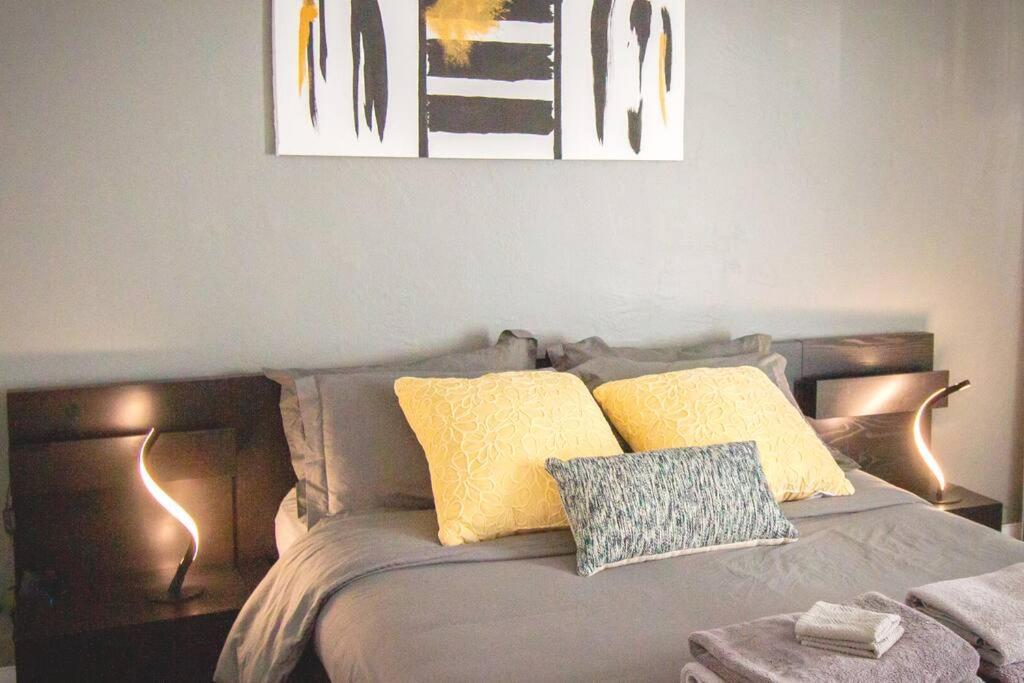 Queen 1bd+balcony 5 Min From Ocean Dr Free Parking * Miami Beach