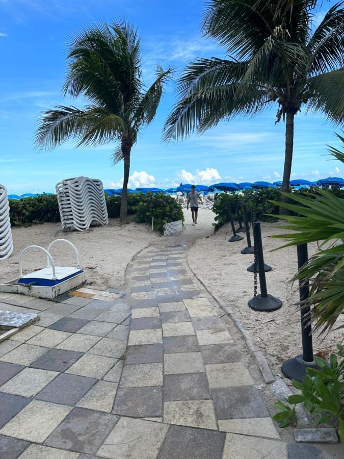 Miami Beach, Condominium/sunny Island * Miami Beach