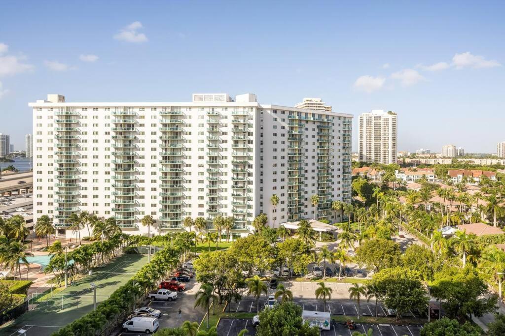 Ocean Reserve Sunny Isles 11th Str-02330