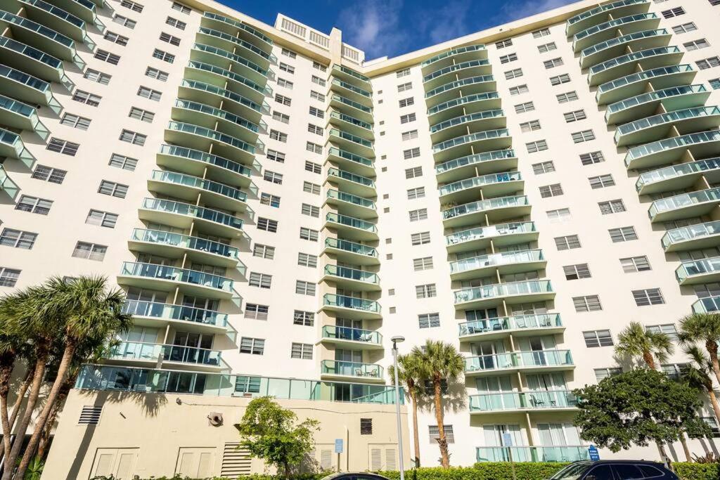 Ocean Reserve Sunny Isles 11th Str-02330 *