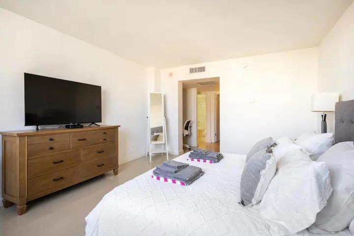 Ocean Reserve Sunny Isles 11th Str-02330 Apartment *