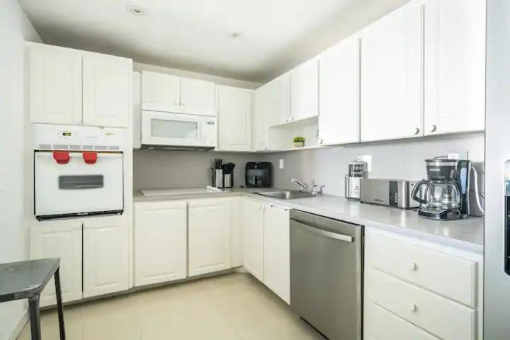 Apartment Ocean Reserve Sunny Isles 11th Str-02330 *