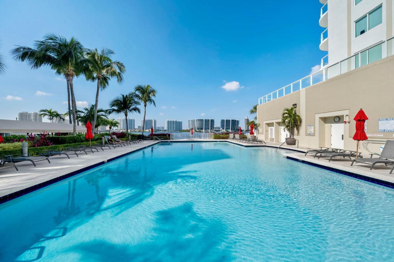 Apartment Waterfront Luxury New