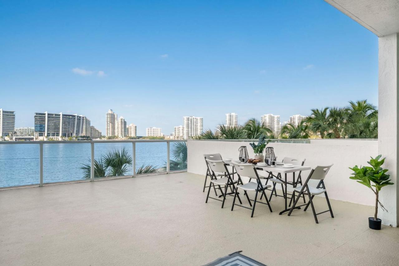 Apartment Waterfront Luxury New