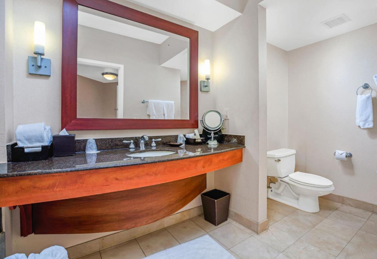 Luxury With Ocean Front View Apartment *