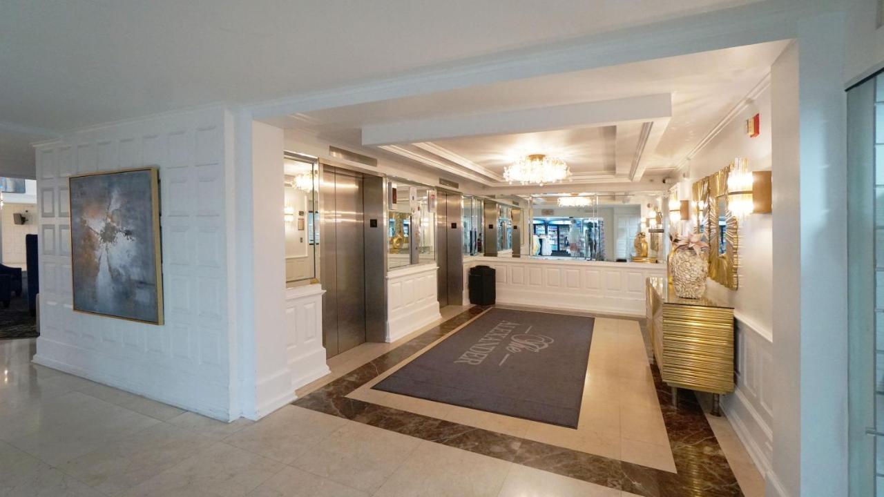 Private At The Alexander Apartment *