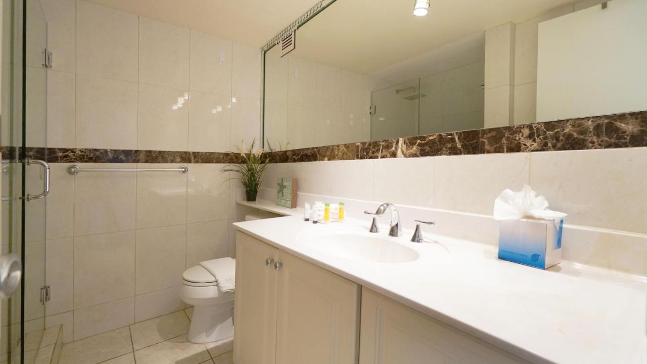 Apartment Private At The Alexander