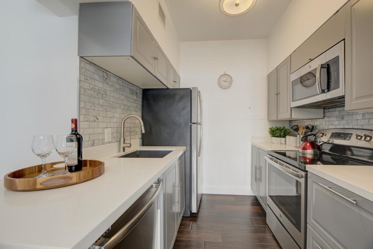 Del Rio One Bedroom South Apartment *