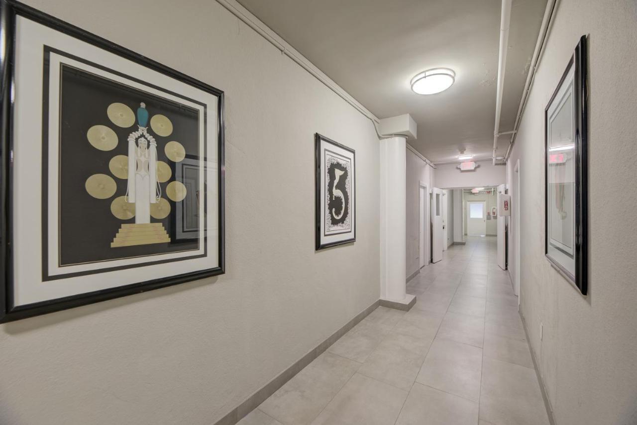 Del Rio One Bedroom South