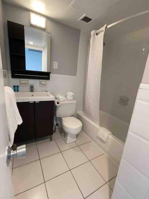 Chic Ocean Front Studio! Apartment