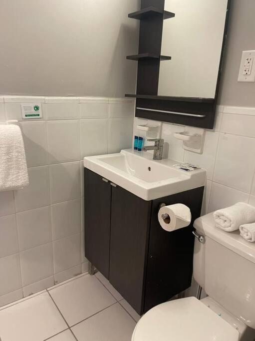 Chic Ocean Front Studio! Apartment Miami Beach