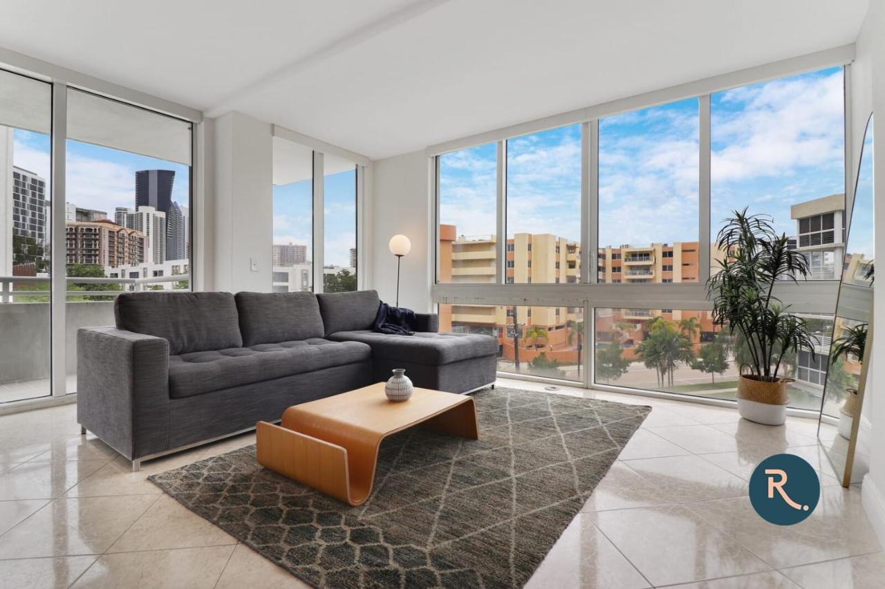 Roami At Sunny Isles *