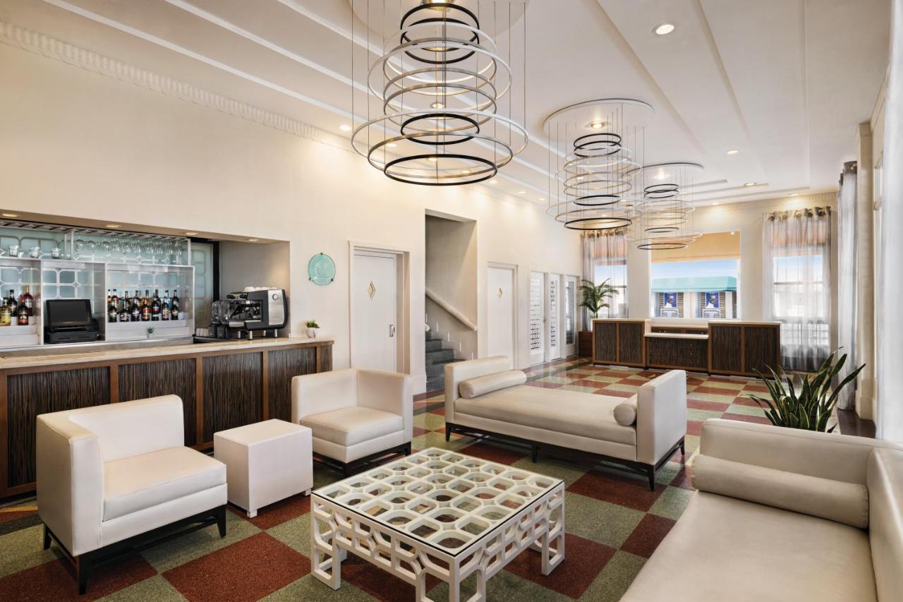 Waldorf Towers South Beach Hotel 3*