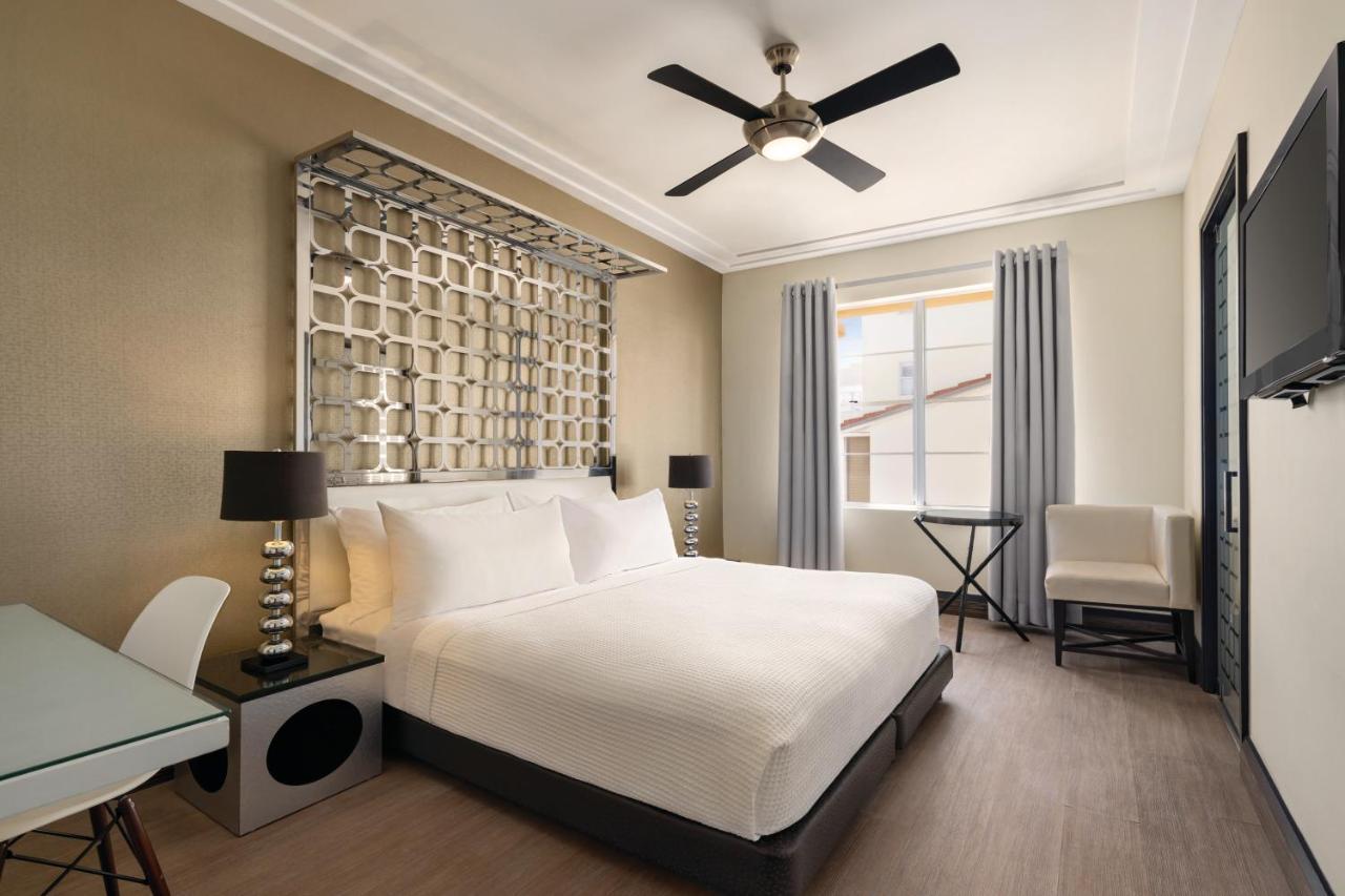 Waldorf Towers South Beach 3* Miami Beach