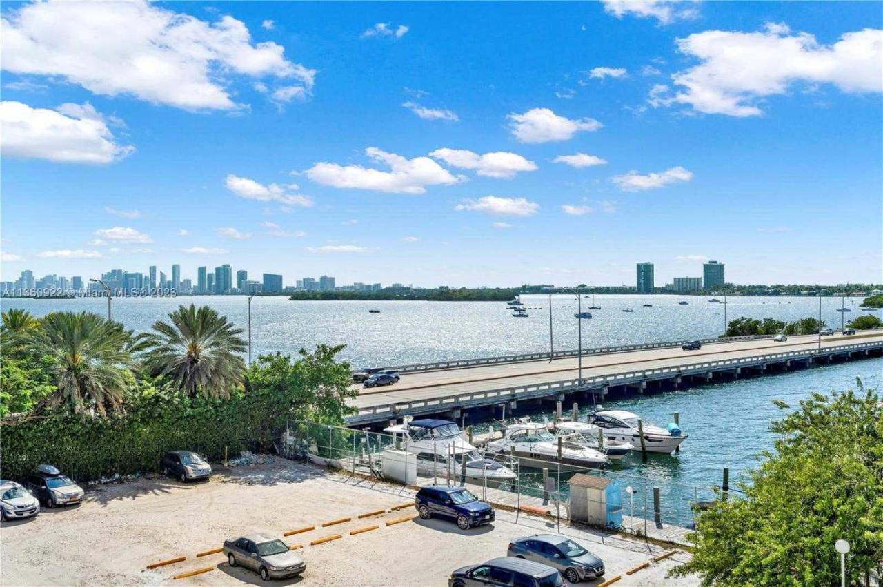 Apartment Bella Vista - Water Views Pool And Parking