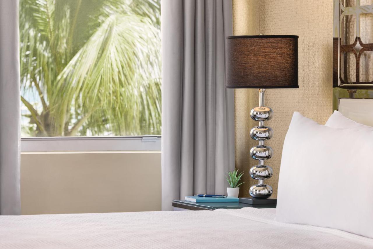 Waldorf Towers South Beach Hotel