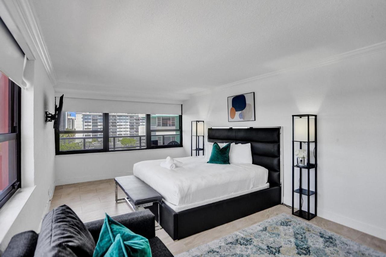 8 Floor Miami With Service Miami Beach