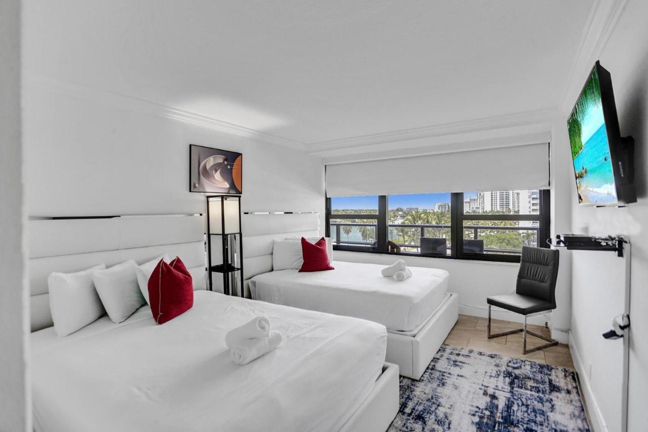 8 Floor Miami With Service *