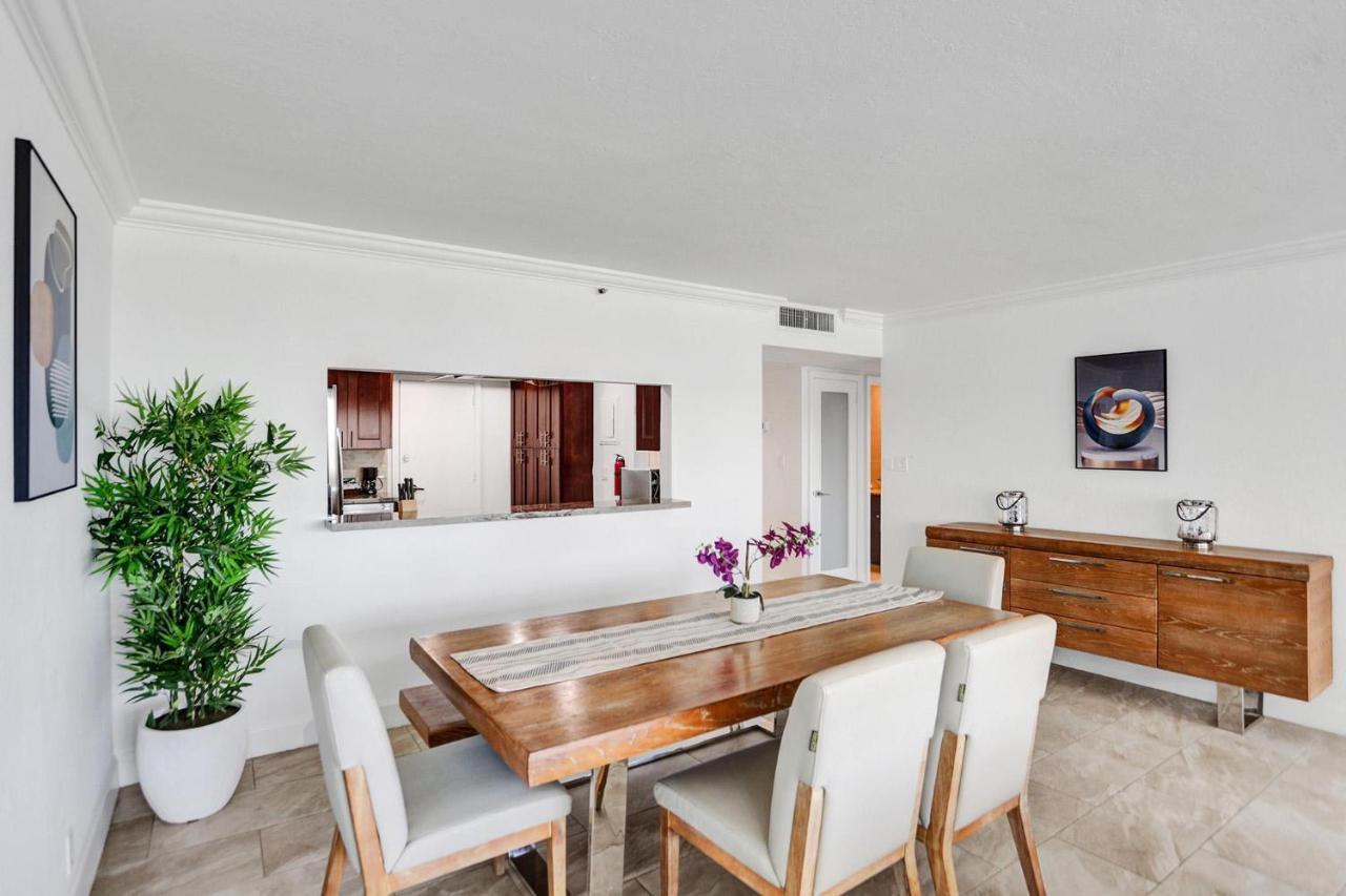 8 Floor Miami With Service Miami Beach