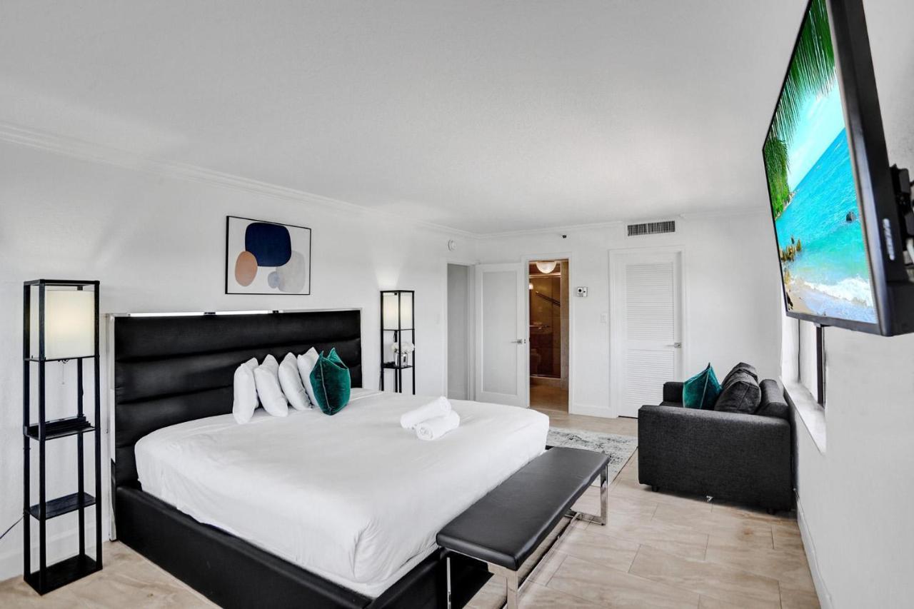 8 Floor Miami With Service Miami Beach