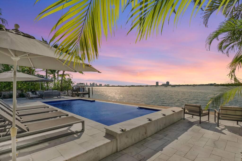 Sunset View On The Bay With Pool Villa *