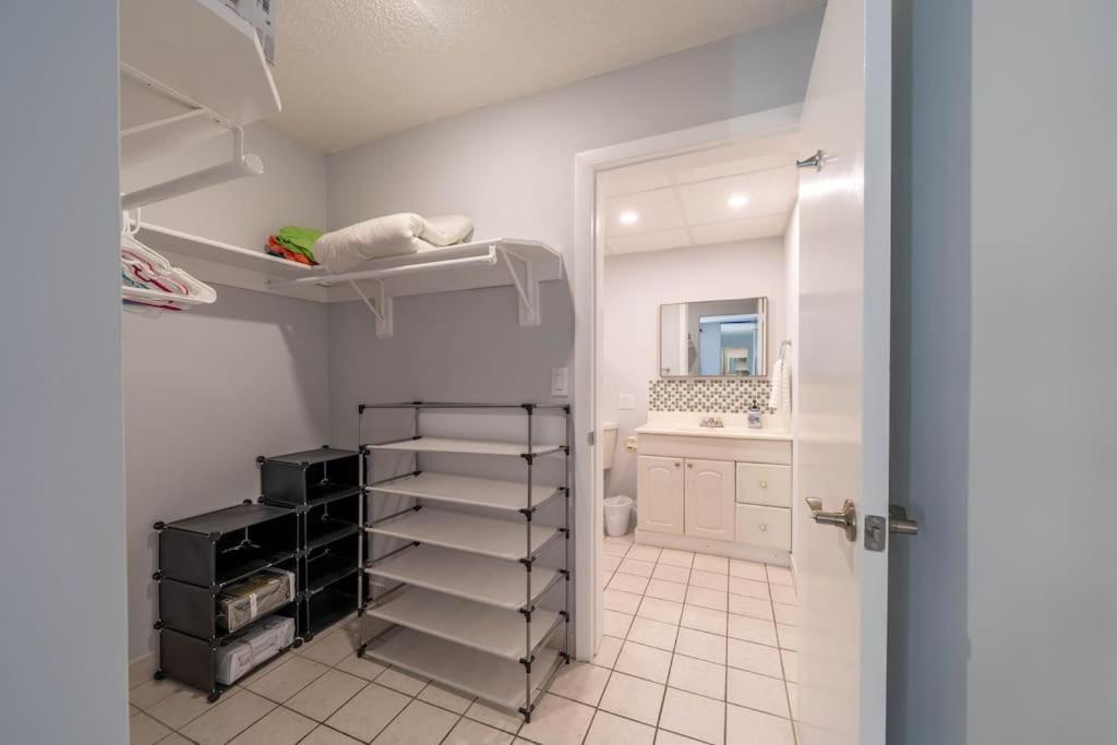 Apartment Sunny Isles Vacation Condo.