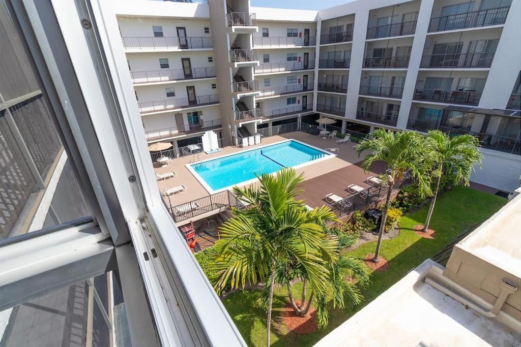 Sunny Isles Vacation Condo. *