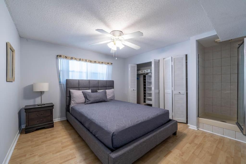 Apartment Sunny Isles Vacation Condo. *