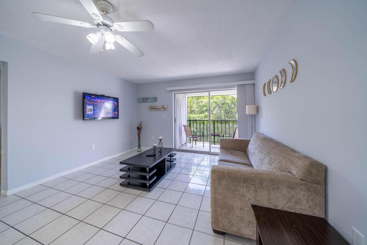 Sunny Isles Vacation Condo. *