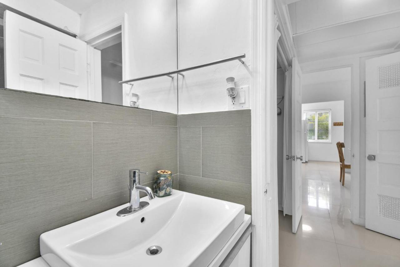 Seaheights Apartment *