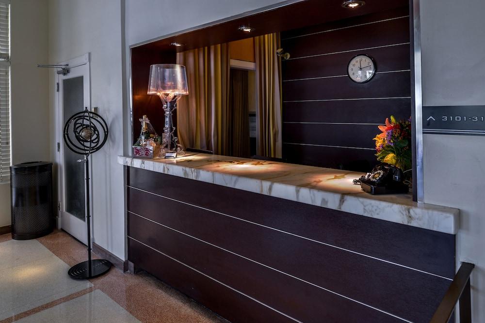 Hotel Hilton Vacation Club Crescent On South Beach Miami 3*