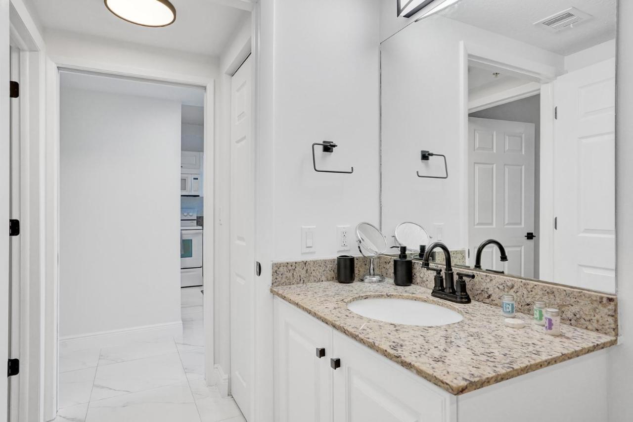 Marina Bay Sunny Isles 1005 Apartment Miami Beach