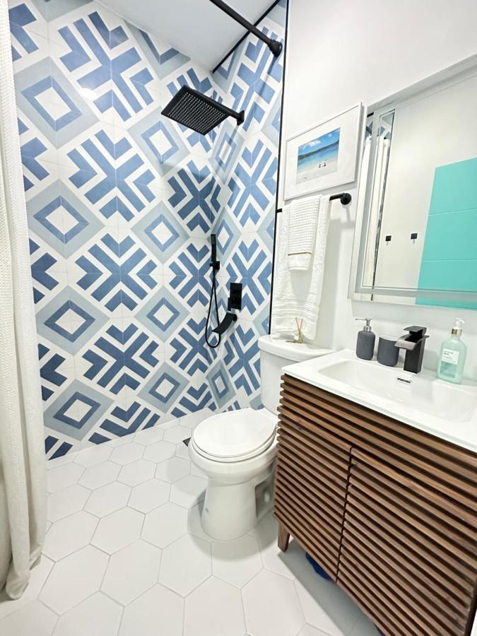 Sobe Monarch-walk To The - Ocean Drive Good Time And Angler Across The Street Aparthotel Miami Beach