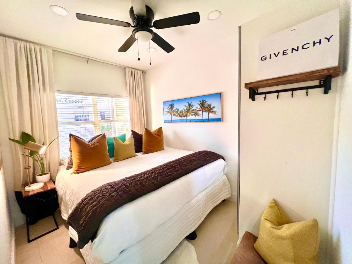 Sobe Monarch-walk To The - Ocean Drive Good Time And Angler Across The Street Aparthotel Miami Beach