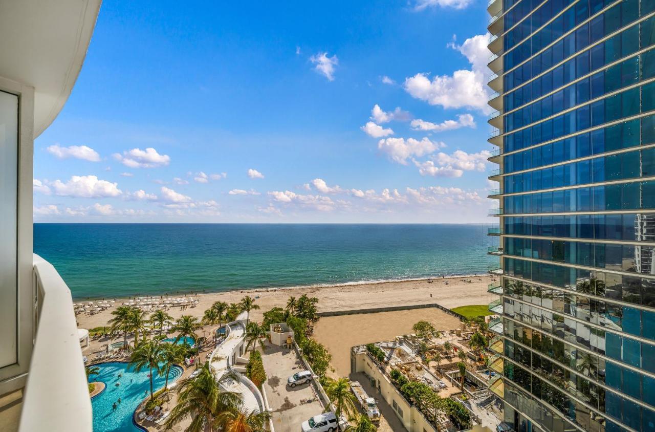 Luxury With Ocean Front View * Miami Beach