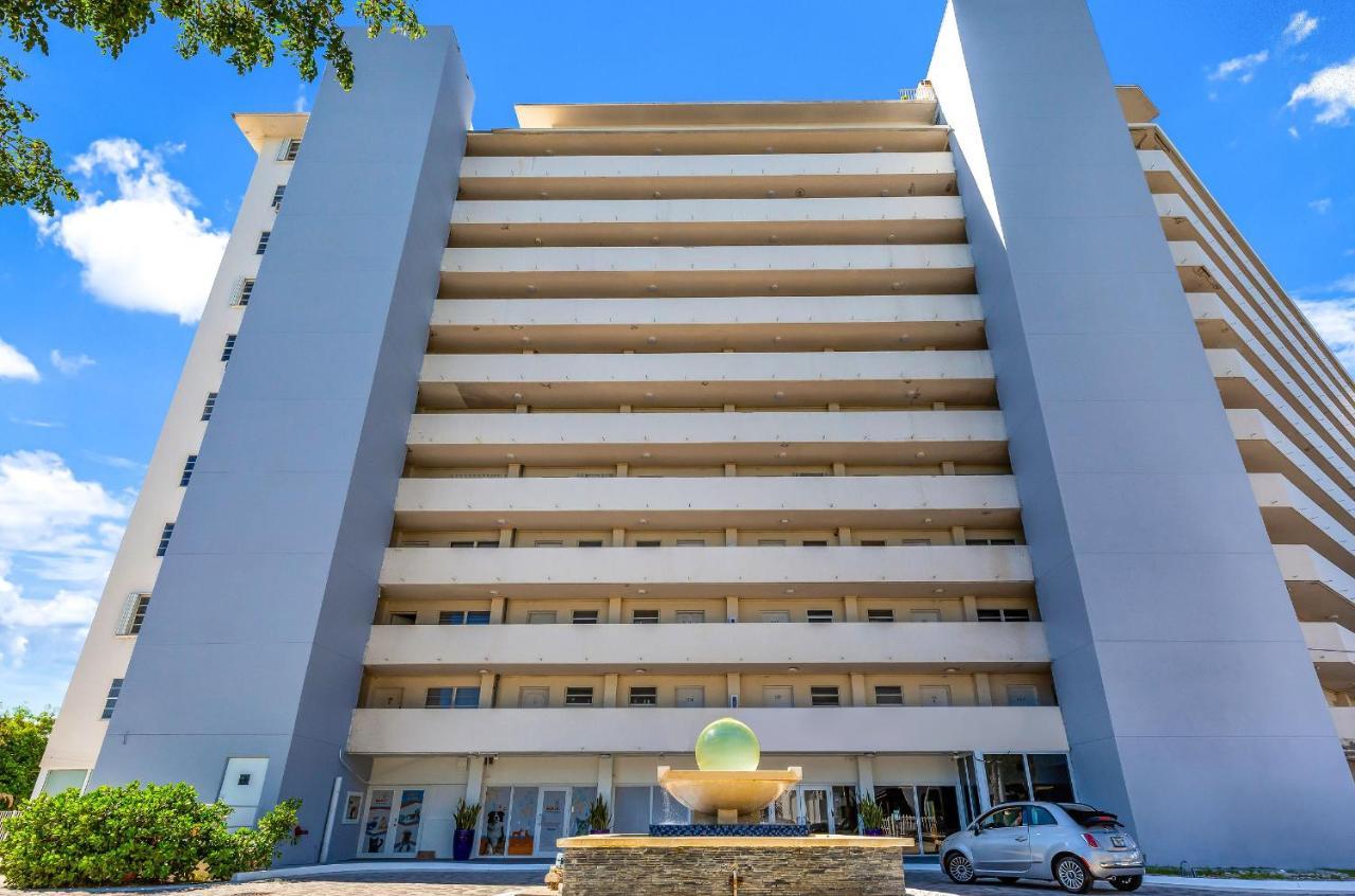 Miami's Bayfront One-bedroom Apartment
