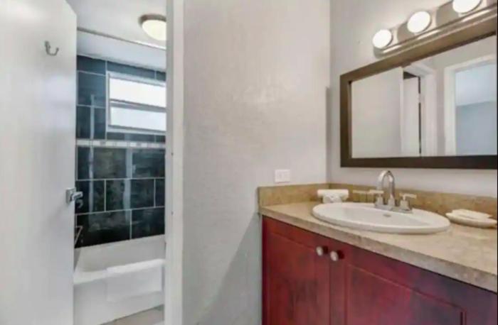 Miami's Bayfront One-bedroom Miami Beach