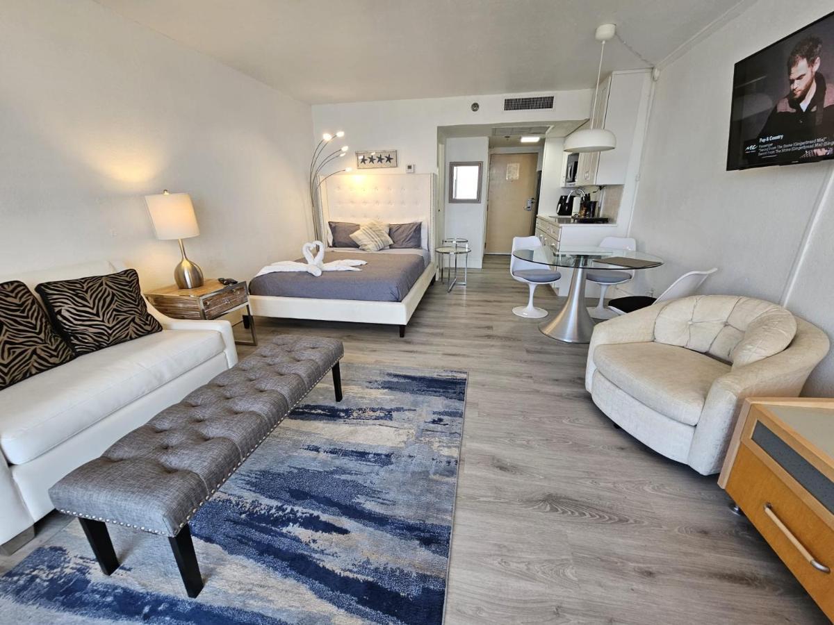 Oceanfront With Balcony Sunny Isles - Spectacular! * Miami Beach
