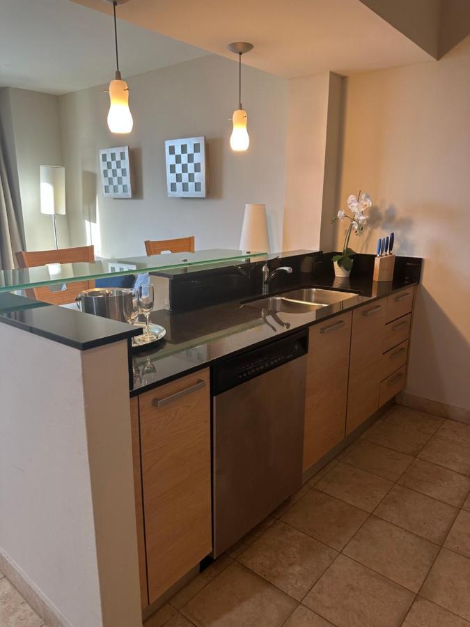 Miami Beach, Condominium/sunny Island Apartment